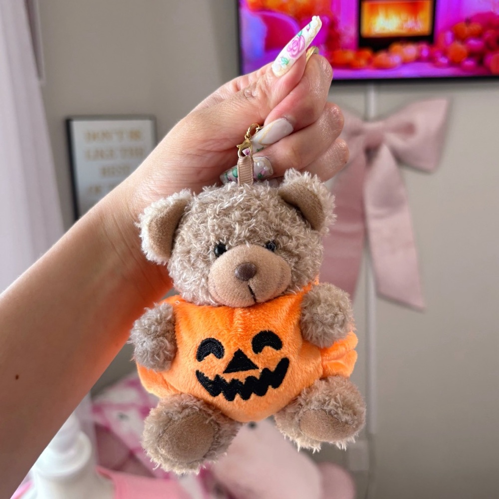 Halloween Teddy Bear Keychain - Picture 2 of 2